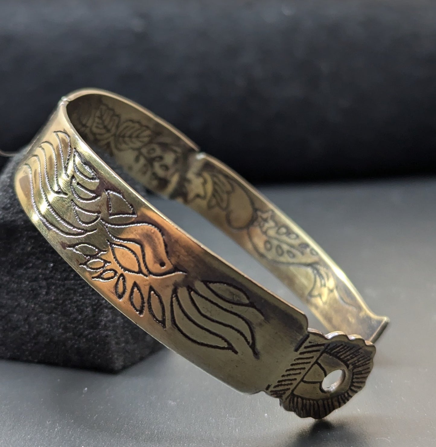 Japanese Antique Extremely Rare from the Early 1920s Bangle (A92)