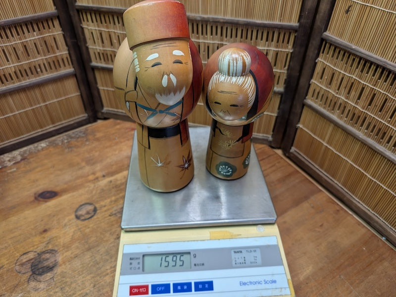 Japanese Vintage Kokeshi Doll Set Hand-Painted Couple Auction Japan