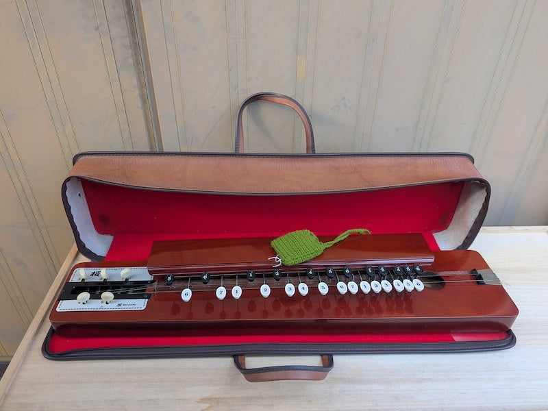 Japanese Vintage Taishō Koto – Suzuki 5050.817 – With Original Case – Made in Japan