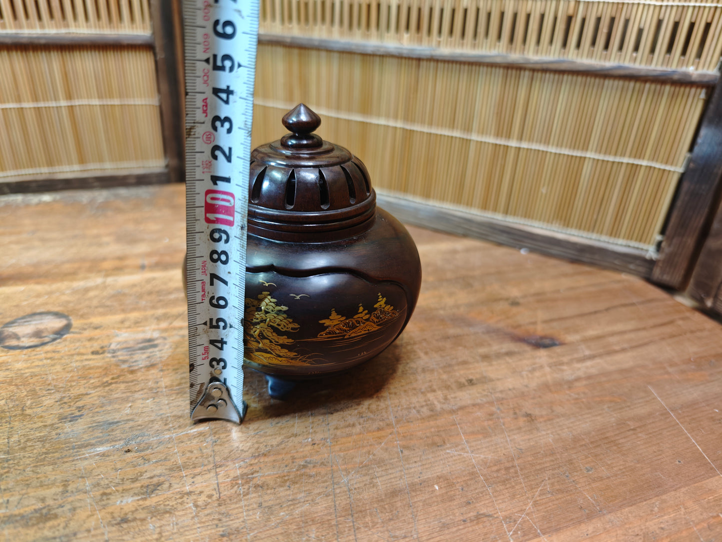Meiji Era Japanese Wooden Koro Incense Burner Gold Maki-e Mother Pearl Inlay