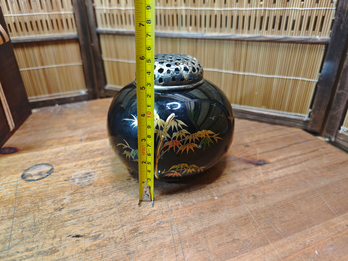 Japanese Wooden Koro Incense Burner Gold Maki-e Mother Pearl Inlay