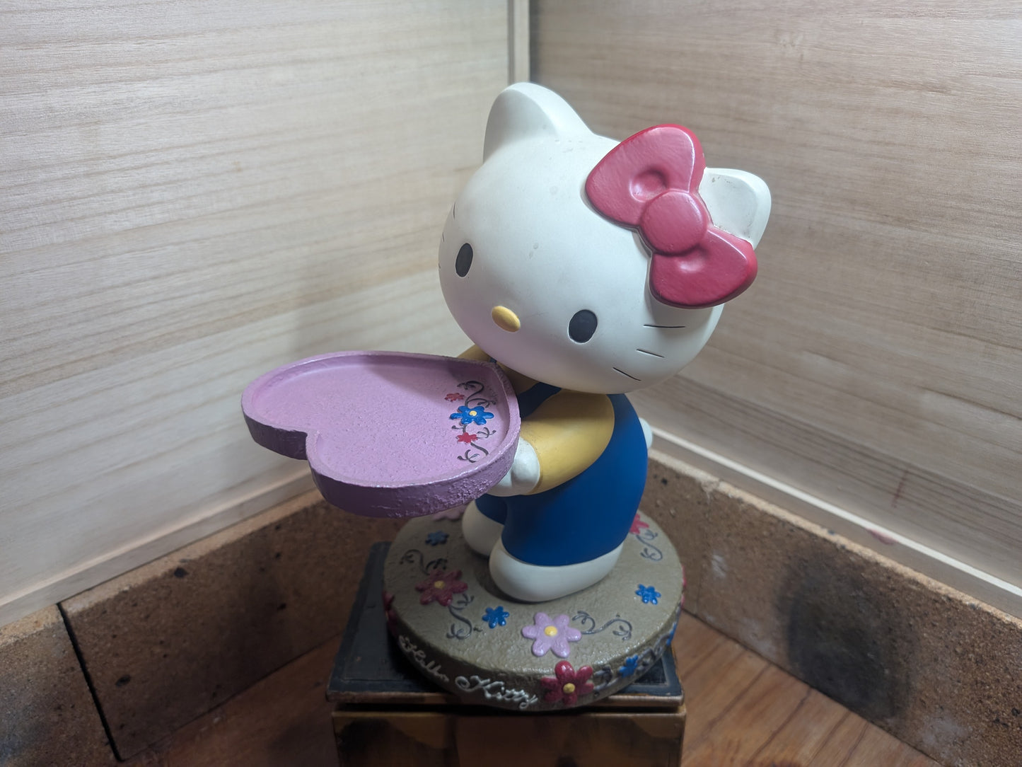 EXTREMELY RARE 2002 Hello Kitty Figurine β SANRIO JAPAN β Signed