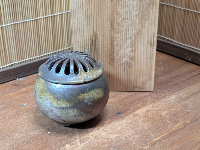 Japanese Bizen Ware Incense Burner Koro with Wooden Box Antique
