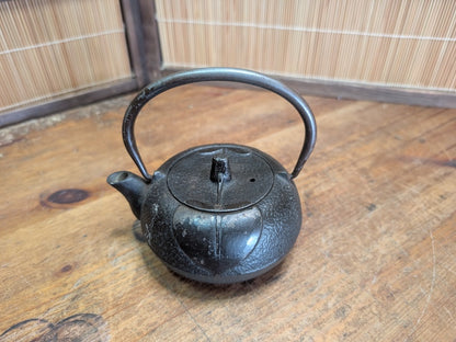 Japanese Nanbu Tekki Teapot Vintage Cast Iron Tetsubin Iwate Craft