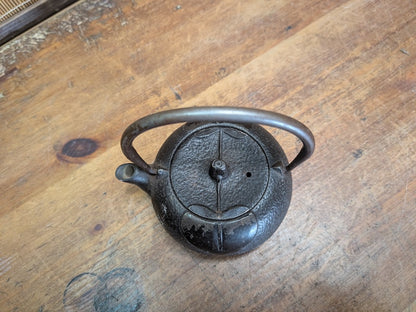 Japanese Nanbu Tekki Teapot Vintage Cast Iron Tetsubin Iwate Craft