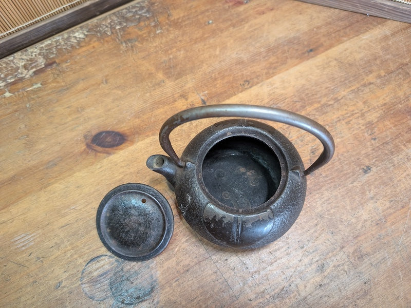 Japanese Nanbu Tekki Teapot Vintage Cast Iron Tetsubin Iwate Craft