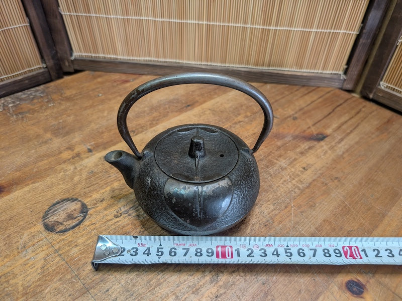 Japanese Nanbu Tekki Teapot Vintage Cast Iron Tetsubin Iwate Craft