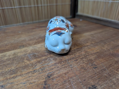 Rare Imari Maneki Neko Sleeping Cat Figurine with 24K Gold Details