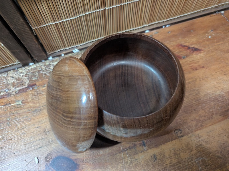 Rare Japanese Go Game Set Nachi Hamaguri Shell Stones Bamboo