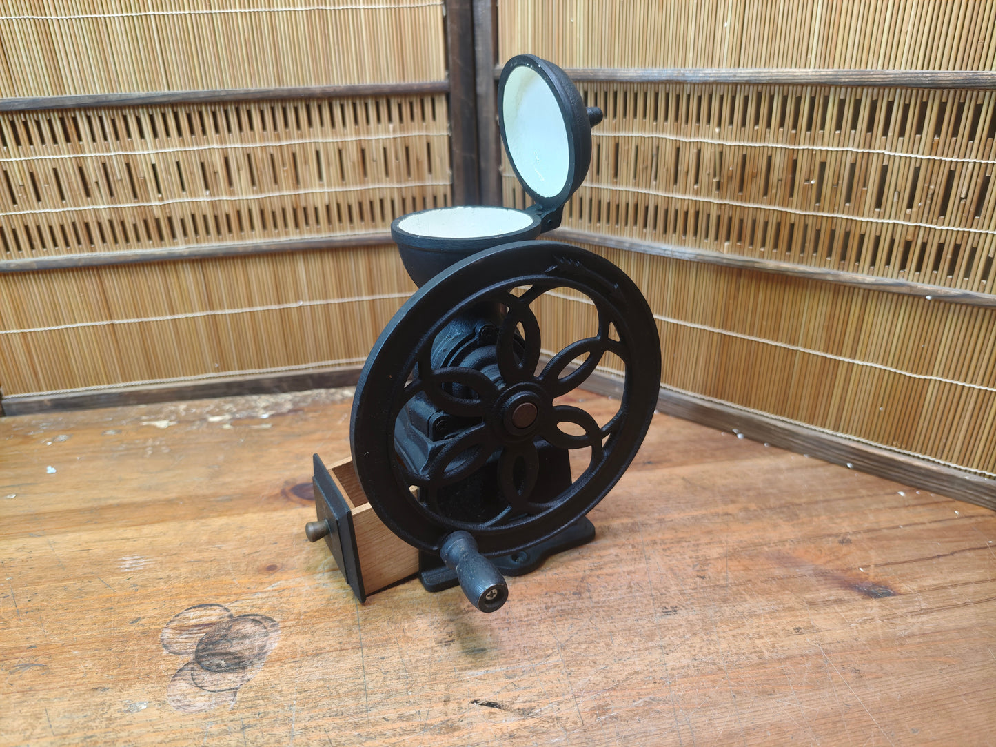 Vintage Kalita Dia Mill Coffee Grinder Cast Iron Manual Grinder Japan