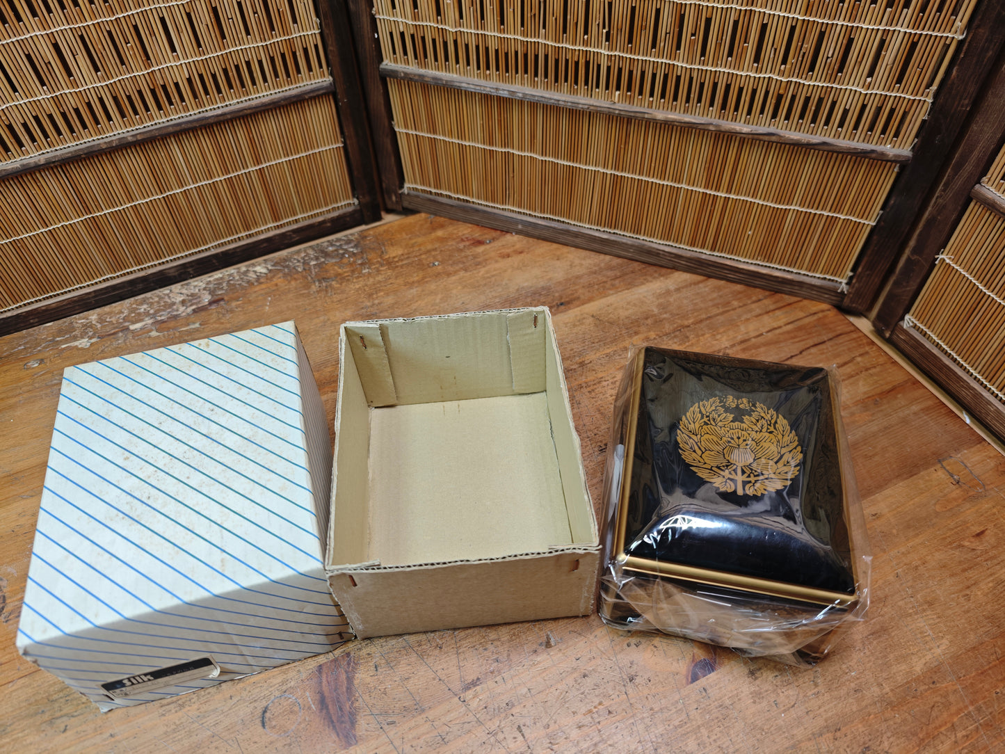 Japanese Wasanbako Lacquer Buddhist Hymn Box Gold Makie w Box