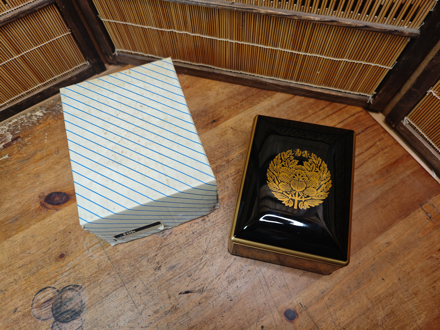Japanese Wasanbako Lacquer Buddhist Hymn Box Gold Makie w Box