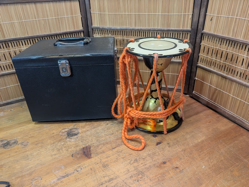 Japanese Kotsuzumi Drum Lacquer Maki-e Boxed Classical Instrument Auction JP