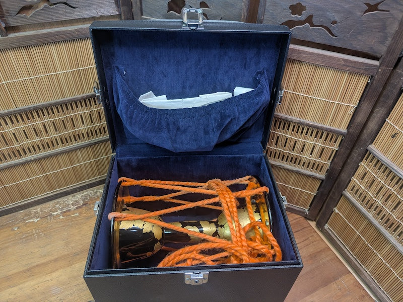 Japanese Kotsuzumi Drum Lacquer Maki-e Boxed Classical Instrument Auction JP