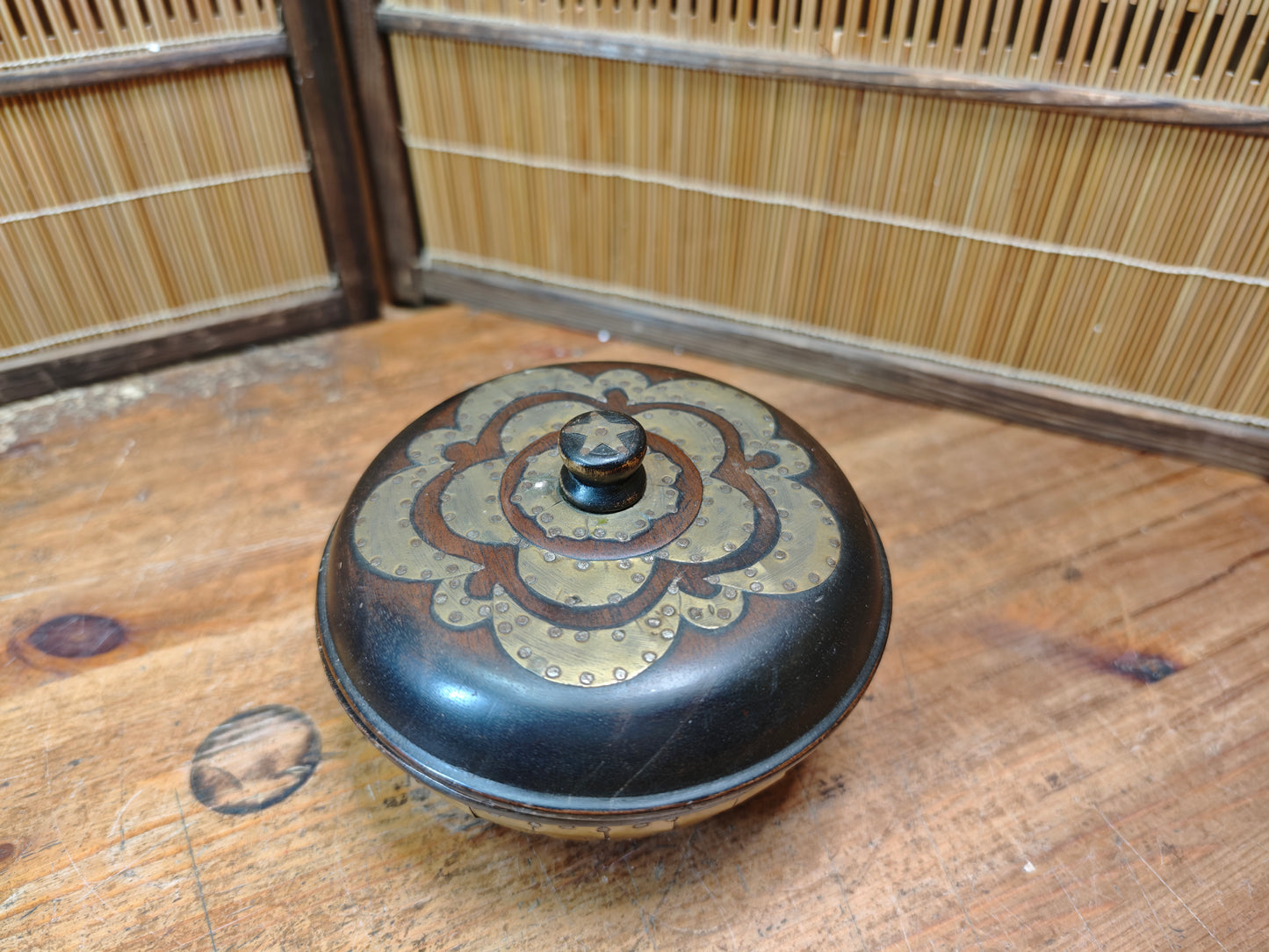 Antique 1900s Japanese Sakura Wood Bowl with Lid Brass Inlay Art Piece