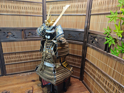 Authentic Japanese Kabuto Yoroi Armor Large Display w/ Wood Box