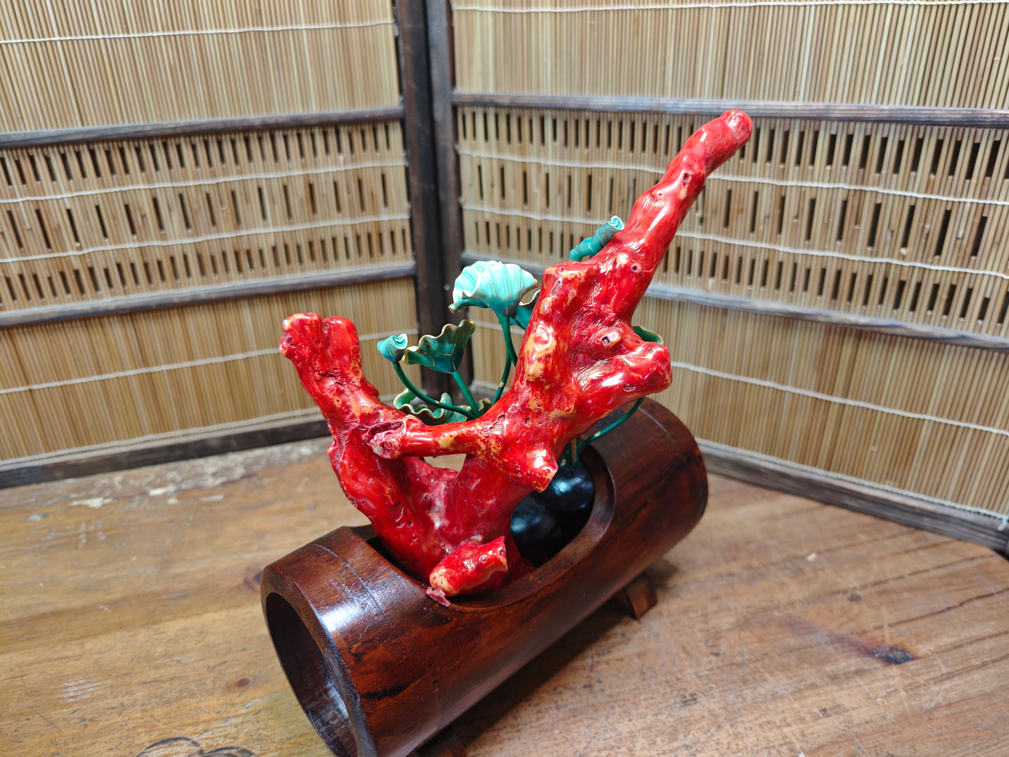 Authentic 1950s Japanese Yama Sango Coral w/ Bamboo Kadai Vase Signed