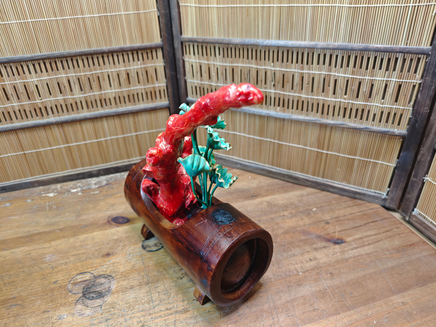 Authentic 1950s Japanese Yama Sango Coral w/ Bamboo Kadai Vase Signed
