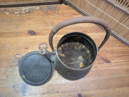 Japanese Tetsubin Nambu Tekki Cast Iron Kettle Map of Japan Design