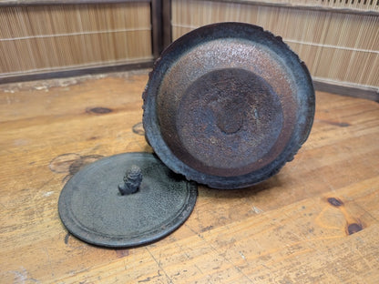 Japanese Tetsubin Nambu Tekki Cast Iron Kettle Map of Japan Design