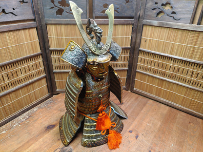 Rare Japanese Kabuto Yoroi Armor Cast Iron Samurai Display Statue Decor