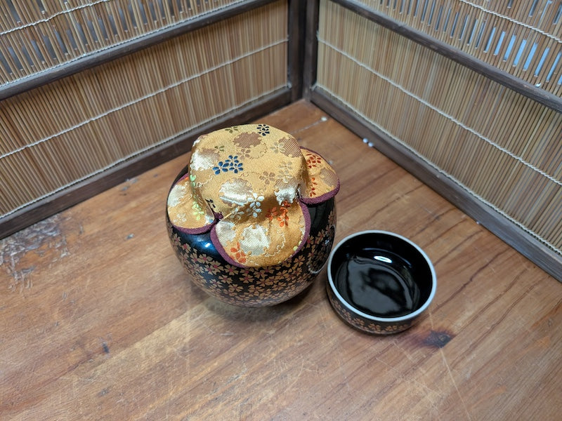 Extremely Rare Kutani Matcha Jar Gold Silk Kimono Motif Japan Auction