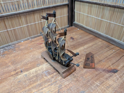 Japanese Tortoiseshell Ship Model Rare Handmade Sailing Vessel Auction JP