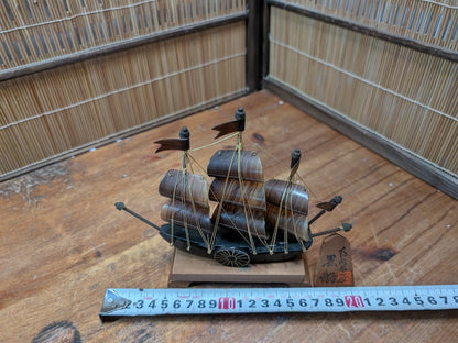 Japanese Tortoiseshell Ship Model Rare Handmade Sailing Vessel Auction JP