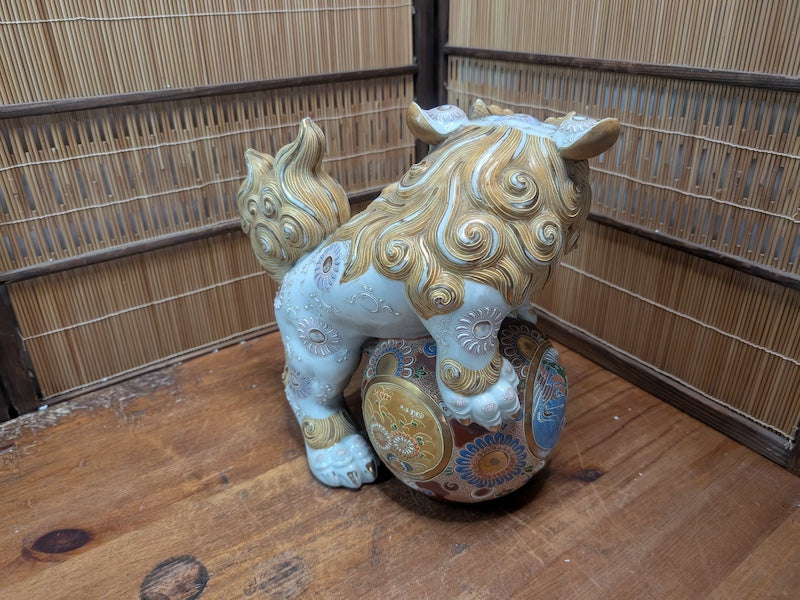 1950s Kutani Shishi Lion Statue Heavy Hand-Painted Guardian Dog Japan Auction