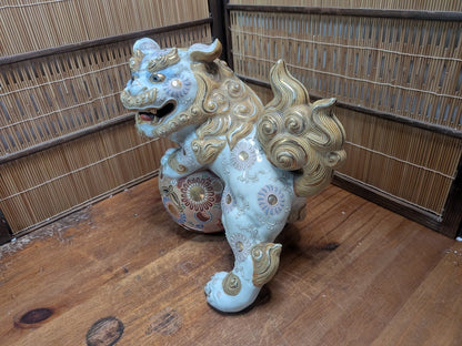 1950s Kutani Shishi Lion Statue Heavy Hand-Painted Guardian Dog Japan Auction