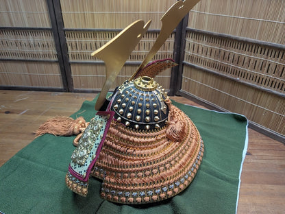 Japan Miniature Kabuto Helmet Brass & Kimono Fabric Missing Dragon Auction Japan