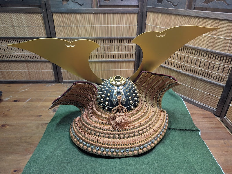 Japan Miniature Kabuto Helmet Brass & Kimono Fabric Missing Dragon Auction Japan