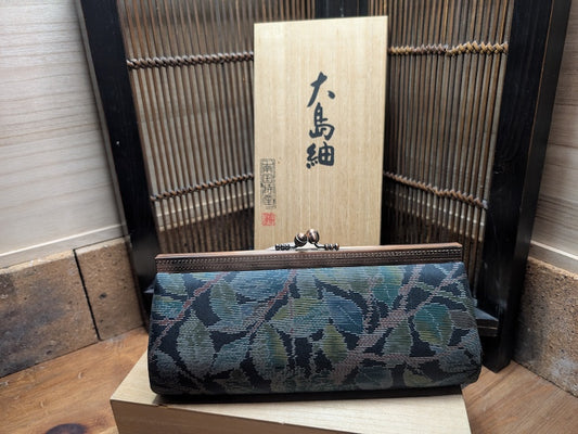 Vintage Oshima Tsumugi Silk Kimono Handbag Japan Clutch Signed Wood Box Exclusive