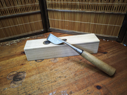 Japanese 1970s Miya Daiku 90-Degree Angle Chisel | Large Vintage Tool