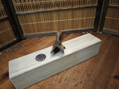 Japanese 1970s Miya Daiku 90-Degree Angle Chisel | Large Vintage Tool