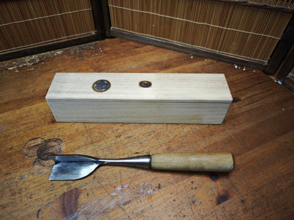 Japanese 1970s Miya Daiku 90-Degree Angle Chisel | Large Vintage Tool