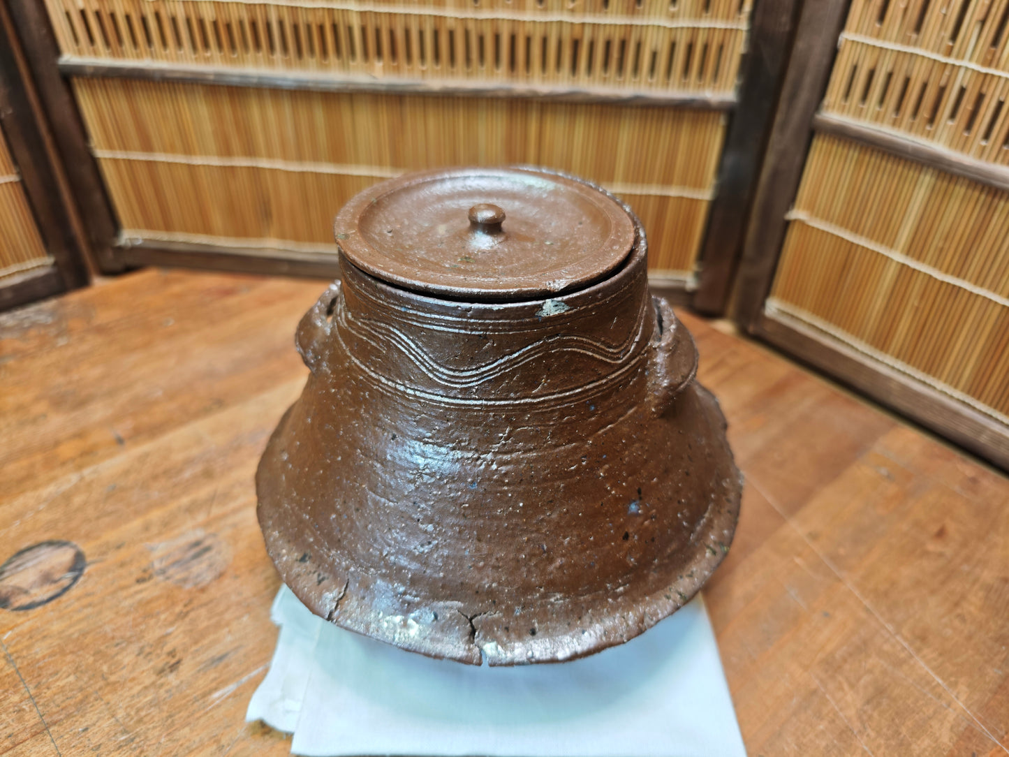 Japanese Antique Unglazed Mizusashi Water Jar Bizen pottery Auction Japan