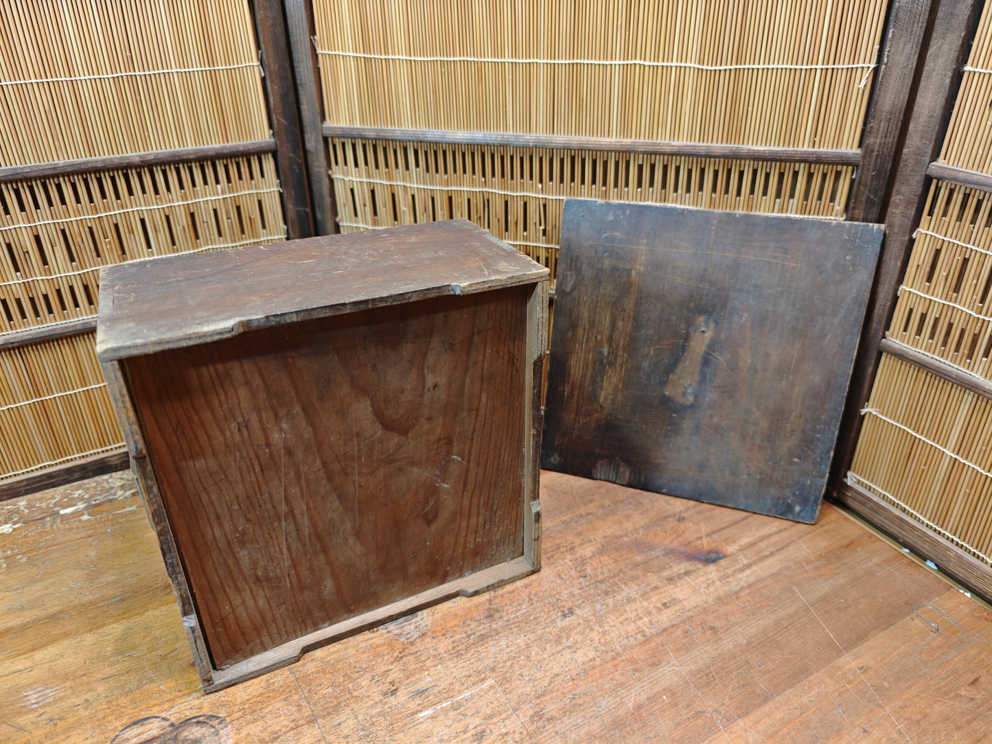 Authentic Japanese Antique Okamochi Taisho Era Demae Food Carrier Wood