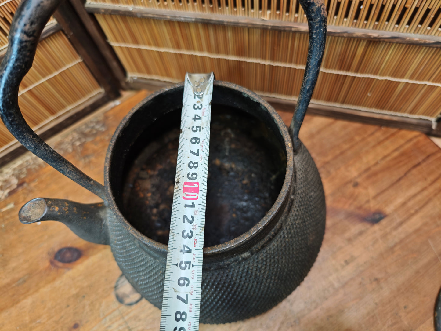 Meiji Era Japanese Nambu Tsubin Iron Kettle Signed Antique Cast Iron