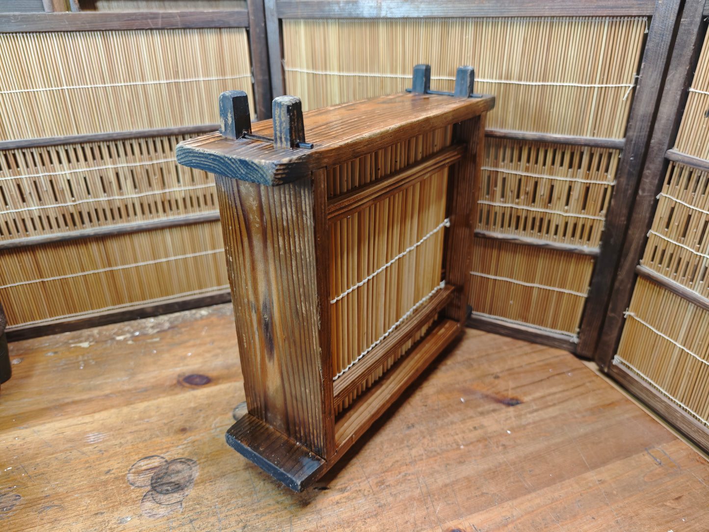 Japanese Vintage 1940s Handmade Wooden Shelf Box Rustic Storage Japan