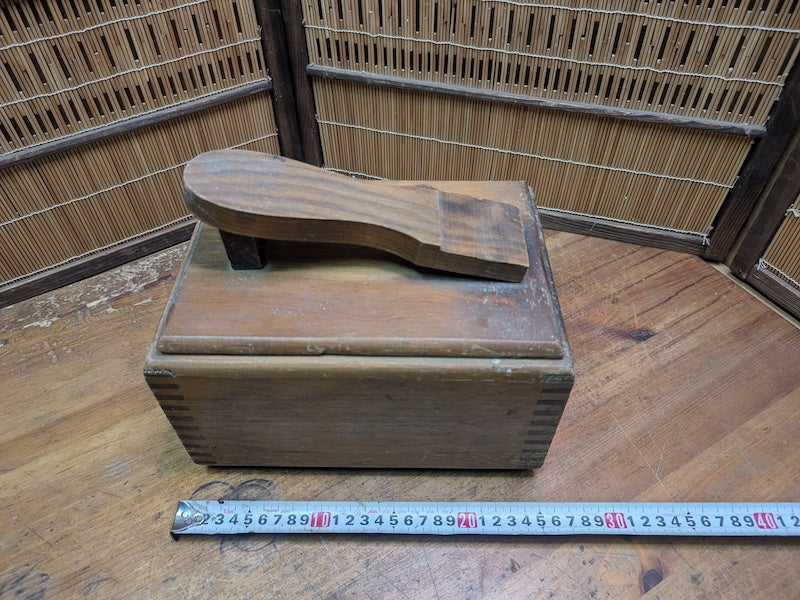 Vintage Japanese Shoe Shine Box 1940s Wood Valet w/ Footrest Storage Dovetail