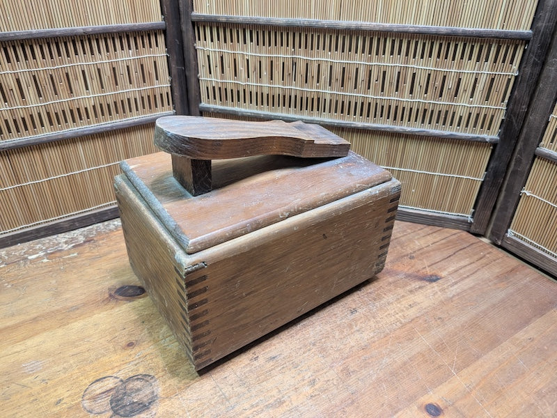 Vintage Japanese Shoe Shine Box 1940s Wood Valet w/ Footrest Storage Dovetail