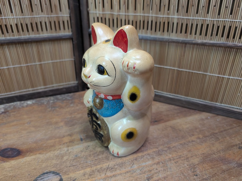 1960s Japanese Maneki Neko Lucky Cat Vintage Ceramic Figurine Japan Art