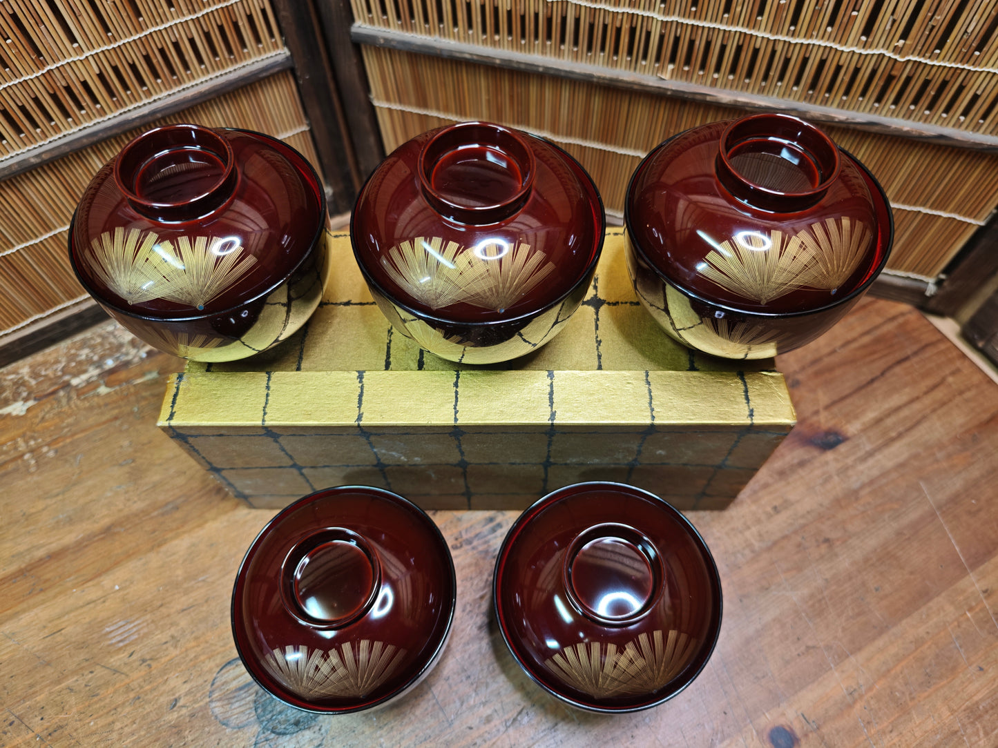 1970s Japanese Owan Bowl Set Lacquer Bamboo Gold Fan Motif with Box