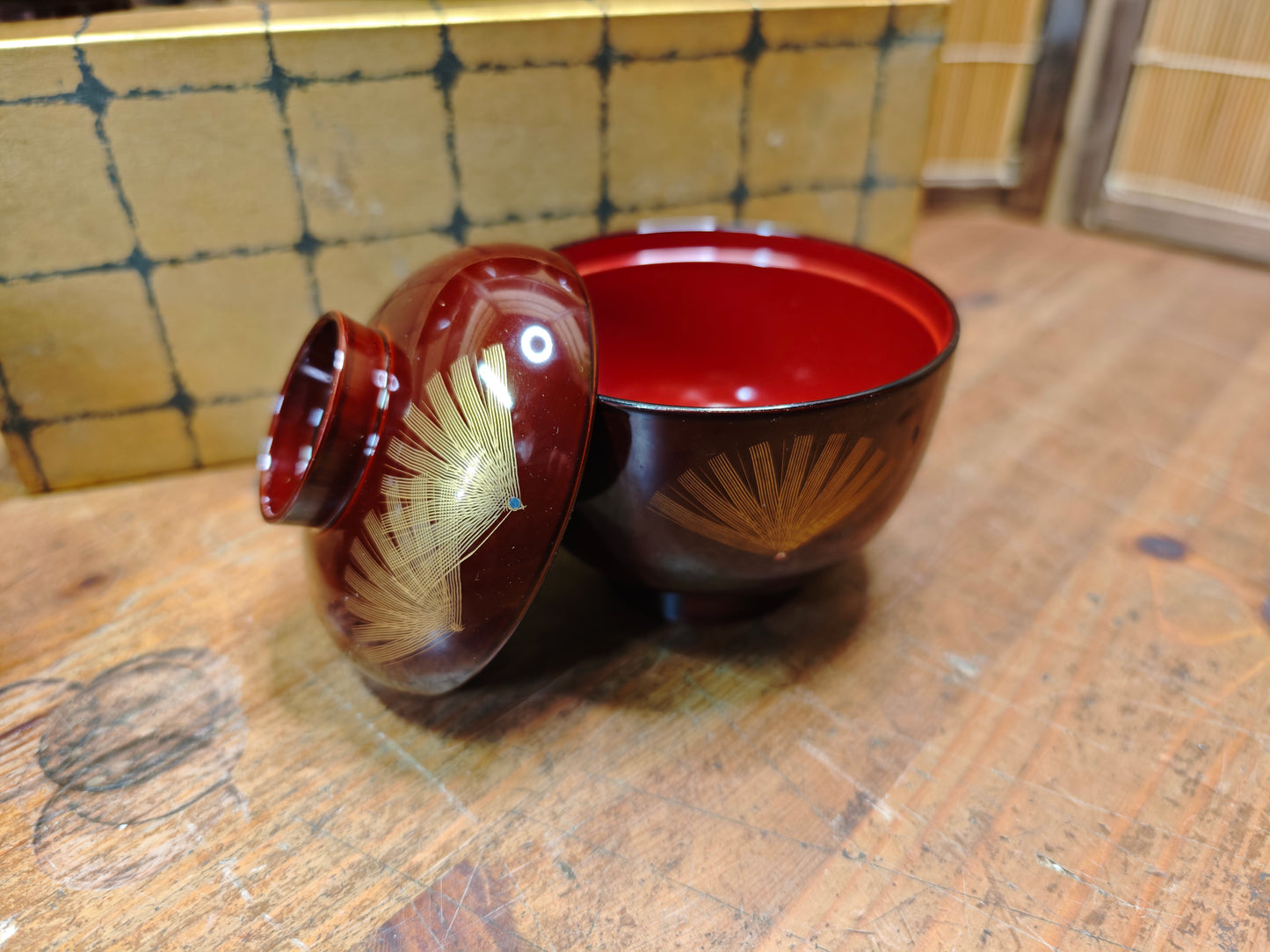 1970s Japanese Owan Bowl Set Lacquer Bamboo Gold Fan Motif with Box