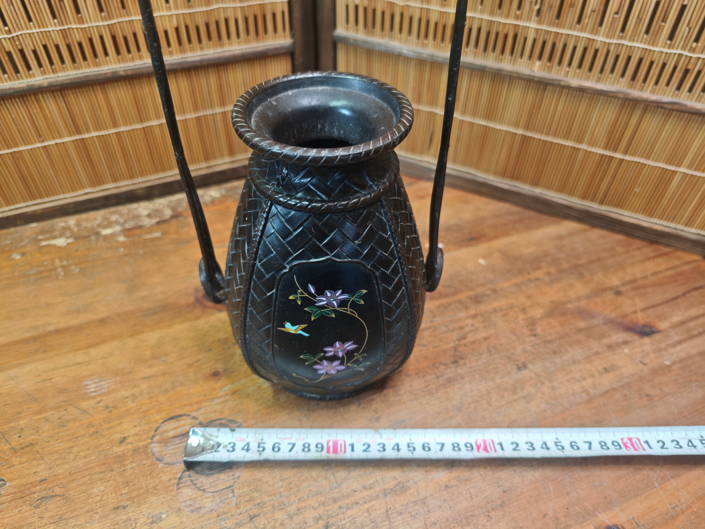 Japanese Vintage Bronze Vase Bamboo Handle Crane Motif Auction JP
