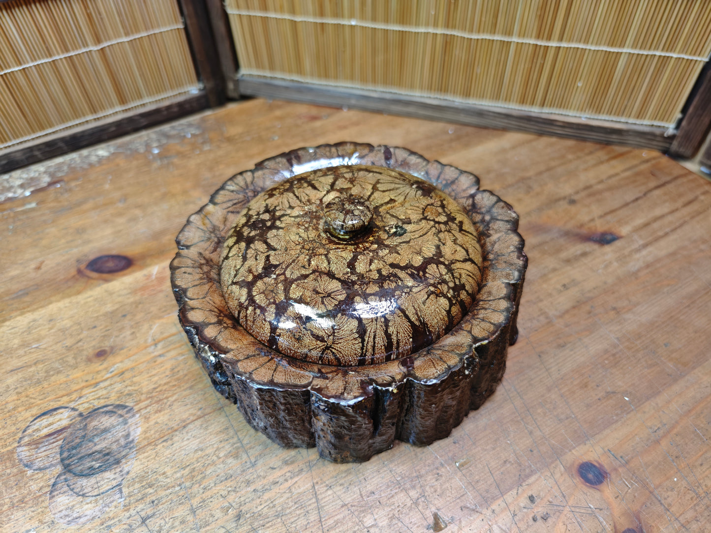 Japanese Vintage 1970s Chrysanthemum Wood Lidded Box Natural Burl