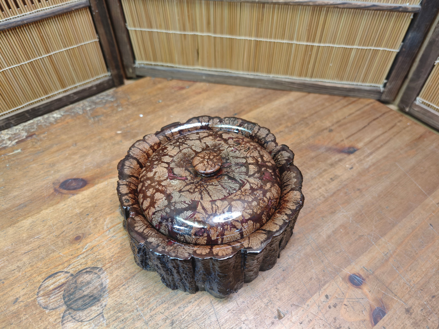 Japanese Vintage 1970s Chrysanthemum Wood Lidded Box Natural Burl