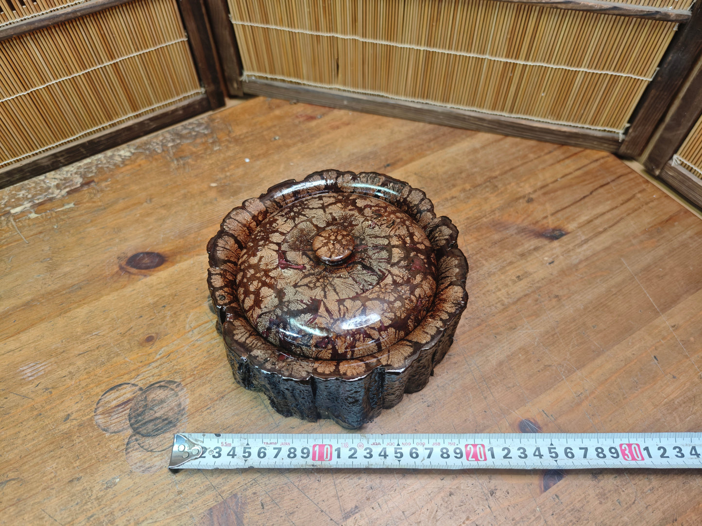 Japanese Vintage 1970s Chrysanthemum Wood Lidded Box Natural Burl