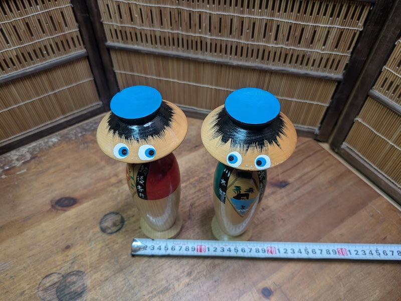 Japanese Vintage KAPA Kokeshi Doll Set Hand-Painted Wood Auction Japan